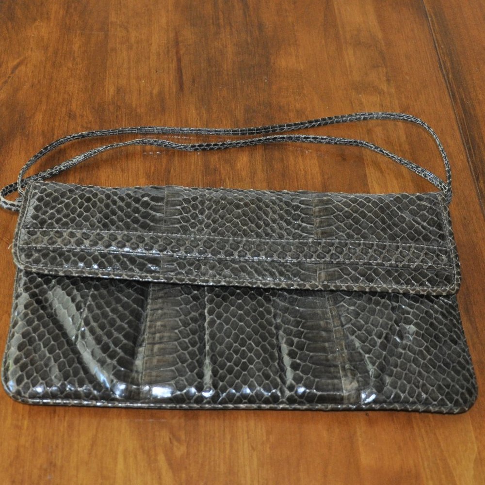 Vintage Real Snake Skin Clutch Top Flap Purse With Strap